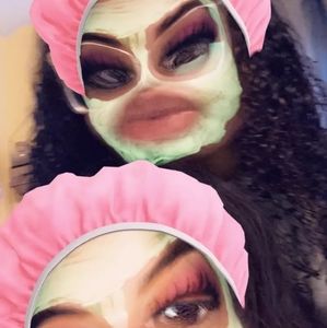 Meet your Posher, Hannah